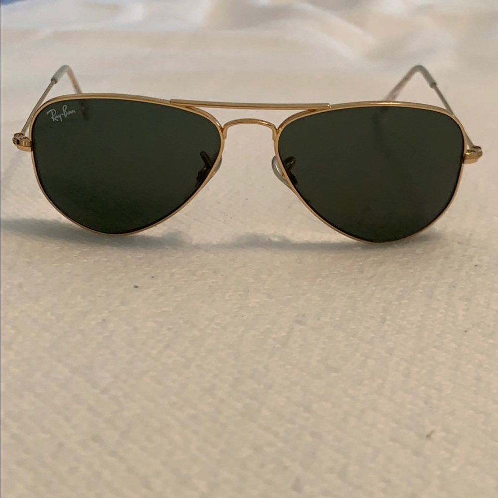 Classic Ray-Ban Aviators